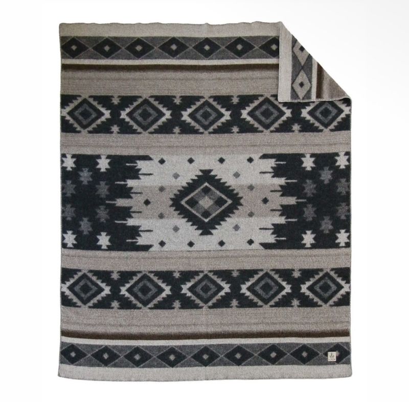 Ullpledd Tribe Beige